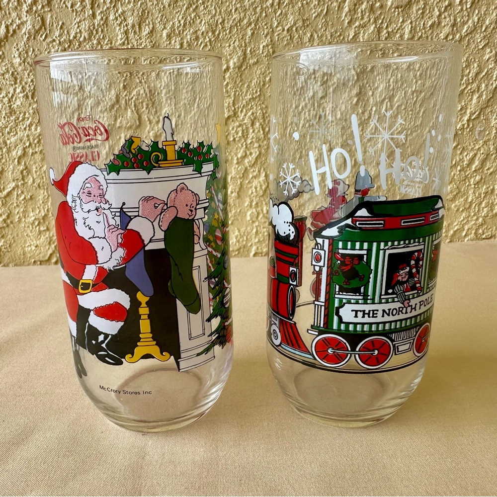 McDonald's Holiday Glass Set of 2
